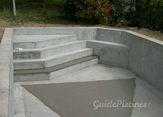 bassin en construction