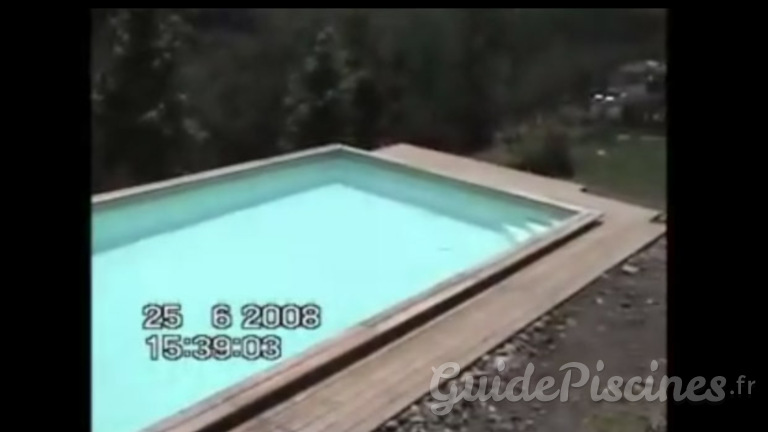 Le montage d'une piscine en bois 12x6